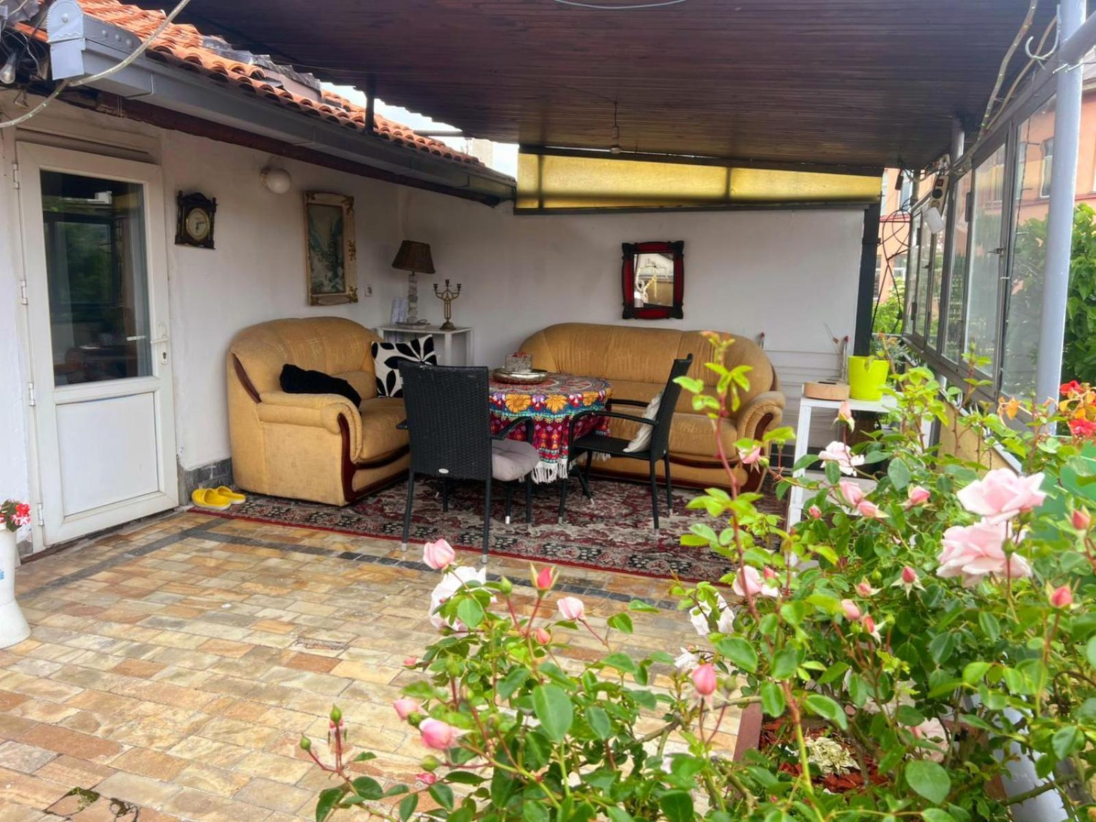 דירות פרישטינה Old Street House מראה חיצוני תמונה